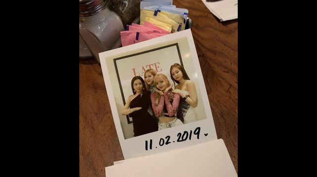 Las chicas de BLACKPINK aprovecharon para tomarse fotos grupales. (Foto: Instagram).