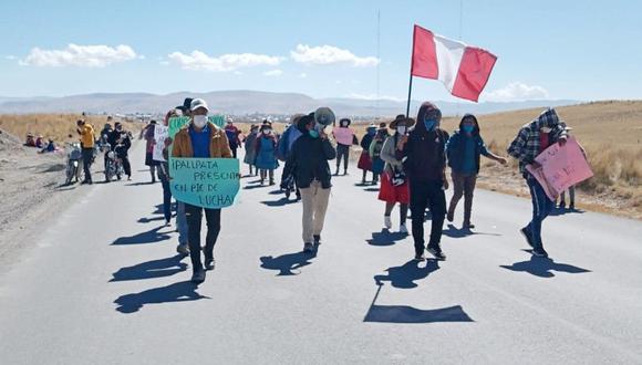 Cusco: manifestantes inician marchan a campamento minero en Espinar (Juan Sequeiros)