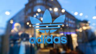 Utilidades de Adidas caen 20% pese a elevar ingresos el 2014