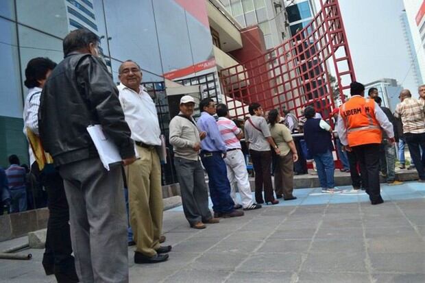 El presidente Martín Vizcarra afirmó que se beneficiará a 2,6 millones de aportantes a las AFP con la entrega de hasta S/ 2.000 de los fondos (Foto: Andina)