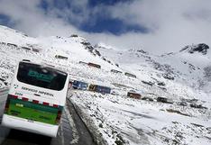 Perú: caída de nevada restringe el tránsito en la vía Arequipa-Puno