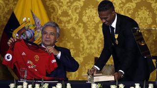 Antonio Valencia, homenajeado en Ecuador tras militar diez años en Manchester United