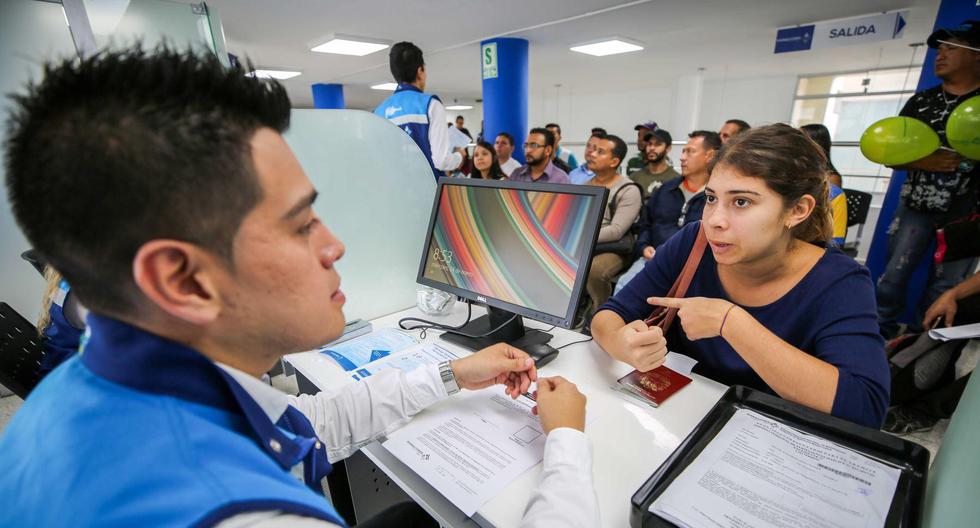 Desde hoy los venezolanos que han solicitado el Permiso Temporal de Permanencia (PTP) podrán obtener en línea el Acta de Permiso Trabajo Extraordinario. (Foto: Andina)