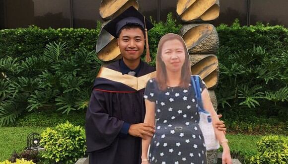 Paulo John Alinsog celebró su graduación junto a toda su familia y, en especial, con su mamá quien también estuvo presente de una emotiva manera. (Foto: Facebook Paulo John Alinsog)