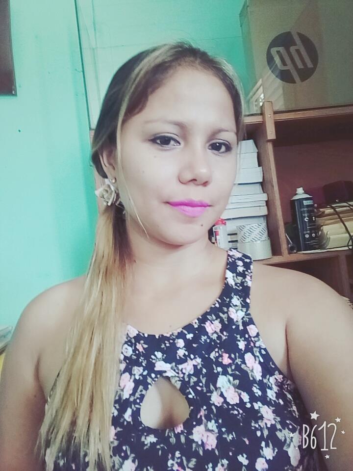 Isabel Alvarado tenía 28 años. Fue estrangulada, golpeada y enterrada en una fosa, en Loreto. (Foto: Facebook)