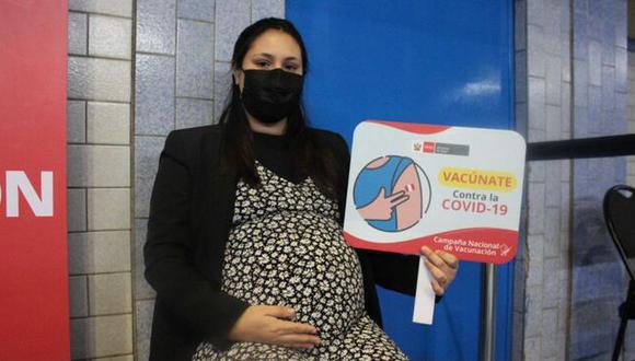 El Minsa recuerda que se está vacunando a mujeres que tengan un mínimo de 12 semanas de gestación. (Foto: Minsa)