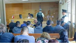 Chile: Decretan prisión preventiva para cinco excarabineros dados de baja por denuncias de golpiza a joven 