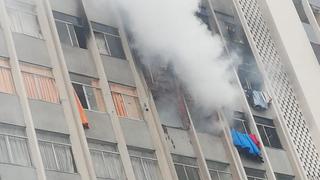 Incendio en Av. Abancay: diez personas fueron rescatadas de edificio