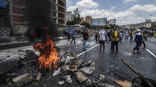 Venezuela vive su quinta protesta del mes contra Maduro - 15
