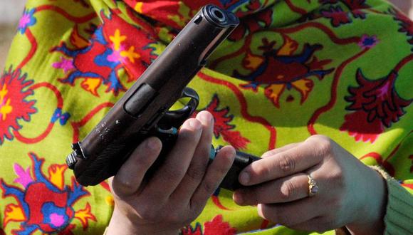 Estados Unidos | Florida aprueba ley para que maestros puedan ir armados a las escuelas. (AP)