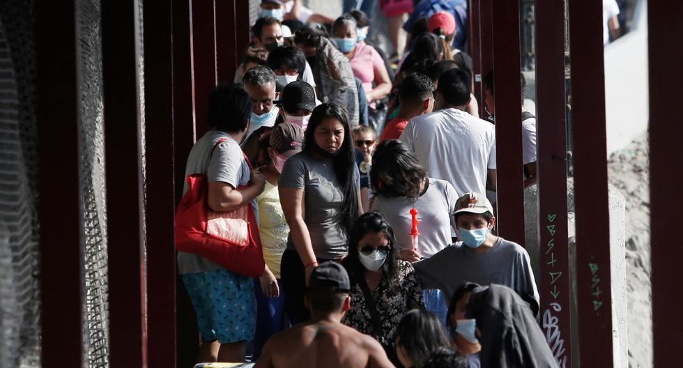 Una persona ya contagiada con ómicron puede transmitir generalmente el virus al resto de personas desde las 48 horas previas a desarrollar síntomas. (Foto: Jorge Cerdán)