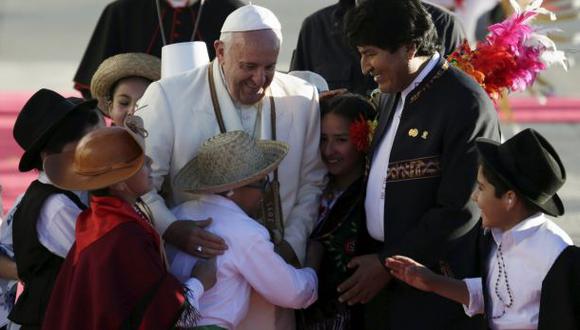 Francisco llega a Bolivia para visita de tres días
