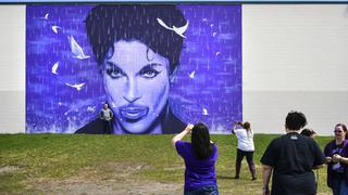 Prince: fans lo recuerdan con lágrimas y tatuajes [FOTOS]