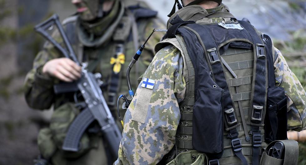 What are the requirements that Finland and Sweden have to meet to join NATO?
