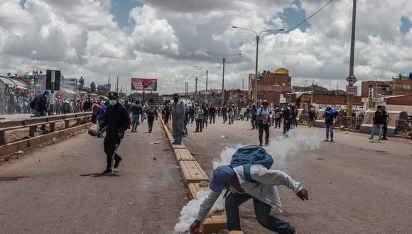 Esta es una imagen de archivo utilizada como referencia para esta nota. Fue tomada a inicios del mes de enero en la ciudad de Juliaca, durante manifestaciones contra el gobierno de Dina Boluarte | Foto: Aldair Mejía / EFE