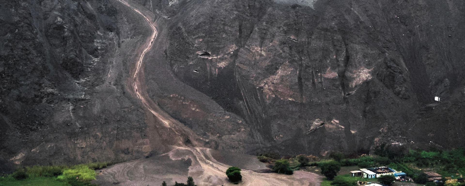 Huaicos de nuevo se vuelven tragedias evitables: el riesgo de las lluvias intensas en la sierra central y sur  