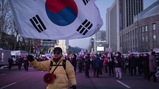 Corea del Sur: Protestas a favor y en contra de la presidenta