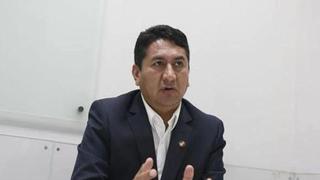 Vladimir Cerrón dice que si Pedro Castillo observa ley sobre la Sunedu “cometería un grave error”