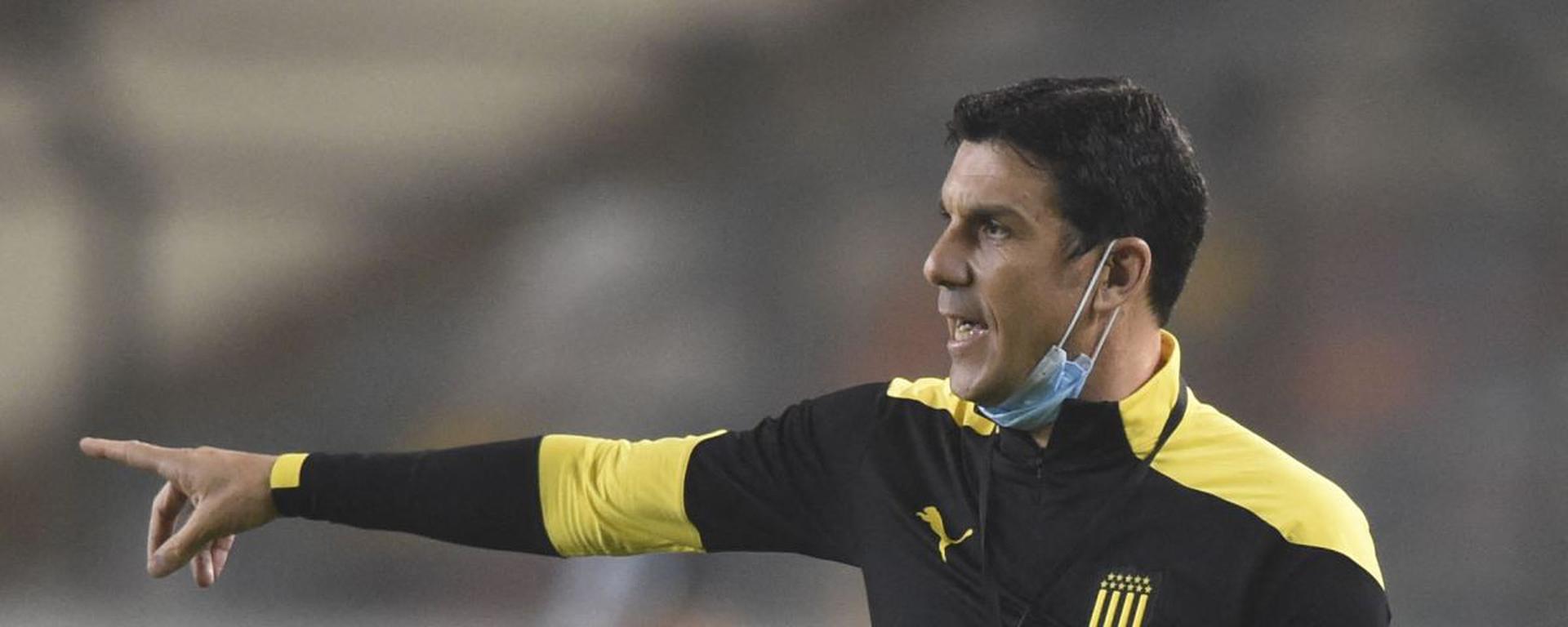 Mauricio Larriera toma el timón de Alianza Lima: el técnico “hecho en Uruguay” que no juega “a la uruguaya”