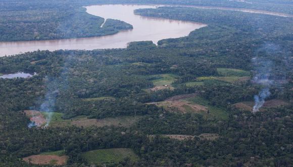 La frontera entre Perú y Colombia tiene más de 1.600 km de largo. Gran parte de la frontera es natural: las aguas del río Putumayo, que le dan dinamismo al comercio en la zona, pero también a actividades ilegales como el narcotráfico. (Foto Archivo: Mindef)