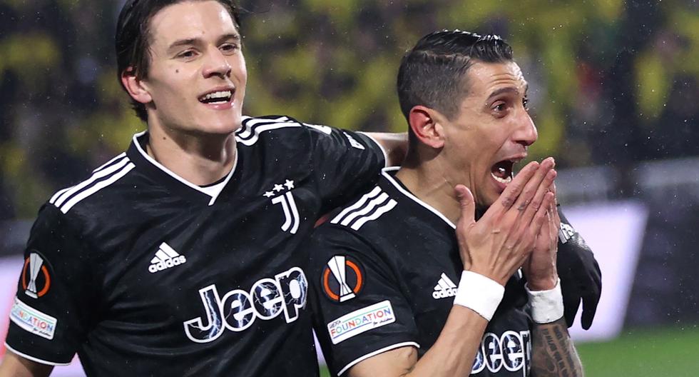 Nantes (France), 23/02/2023.- Angel di Maria (R) of Juventus celebrates with teammate Nicolò Fagioli after scoring his second goal during the UEFA Europa League play-off, 2nd leg match between FC Nantes and Juventus Turin in Nantes, France, 23 February 2023. (Francia) EFE/EPA/Mohamad Badra
