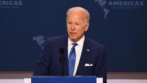 El presidente de Estados Unidos, Joe Biden, se dirige a una sesión plenaria de la 9.ª Cumbre de las Américas en Los Ángeles, California.