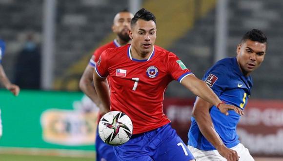 La selección de Chile podría presentar un cambio en el sistema para jugar en la altura de Quito | Foto: AFP