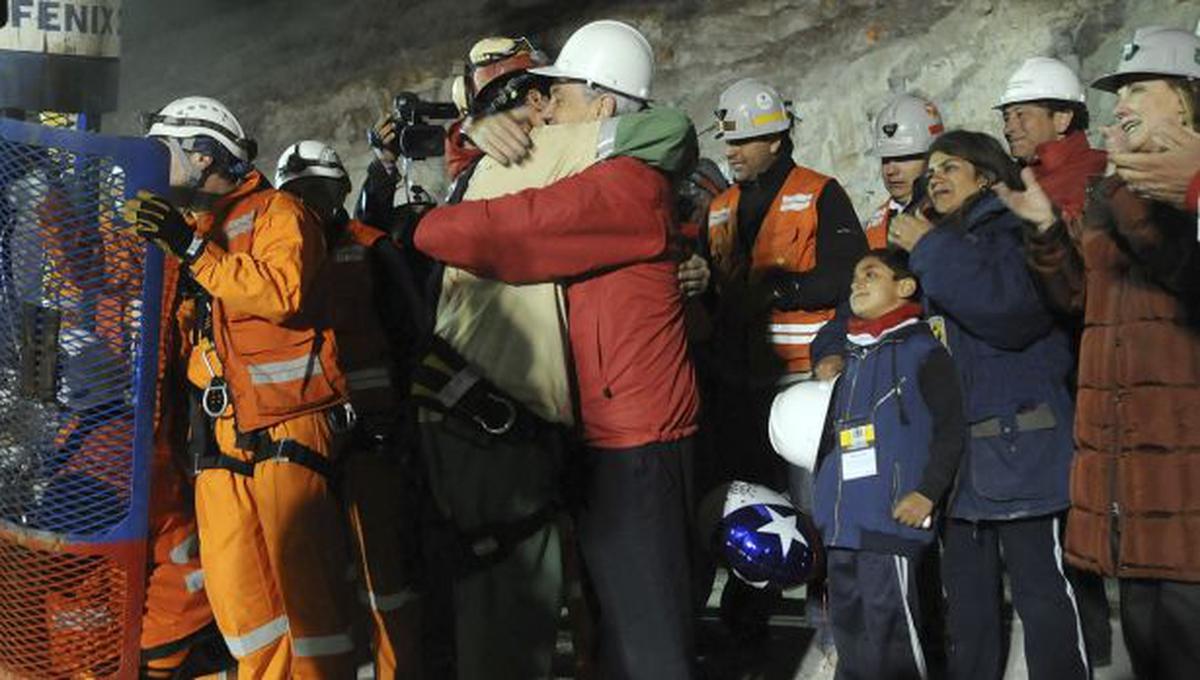 Buscan mil extras en Chile para película sobre los 33 mineros