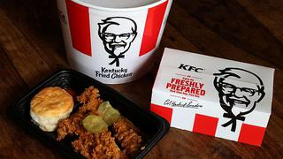 KFC dejará de servir pollo tratado con ciertos antibióticos