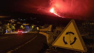 Se derrumba cono del volcán de La Palma y empeora la situación | FOTOS