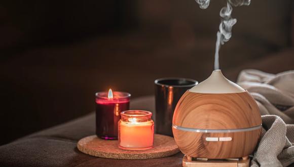 La aromaterapia como medida para mejorar la salud física, mental y espiritual con nosotros y en nuestro hogar. Foto: FreePik.