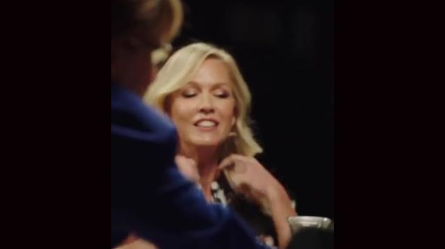 Gabrielle Carteris, Shannen Doherty, Jennie Garth, Brian Austin Green, Jason Priestley, Tori Spelling e Ian Zierin, durante el reencuentro por las próximas grabaciones de la nueva versión de "Beverly Hills 90210".