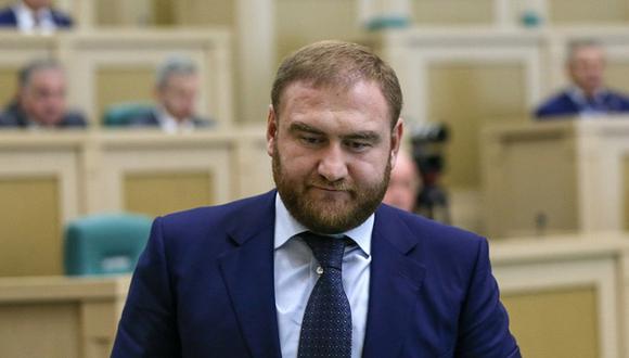 Rauf Arashukov, senador por Karachaevo-Cherkesia. (Foto de Valery Sharifulin / TASS)