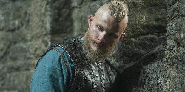 O ator Alexander Ludwig (Bjorn) - Vikings da Depressão