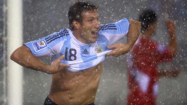 Martín Palermo scored the final 2-1 against Peru, at 92 ', for the 2010 World Cup Qualifiers. (Photo: AFP)