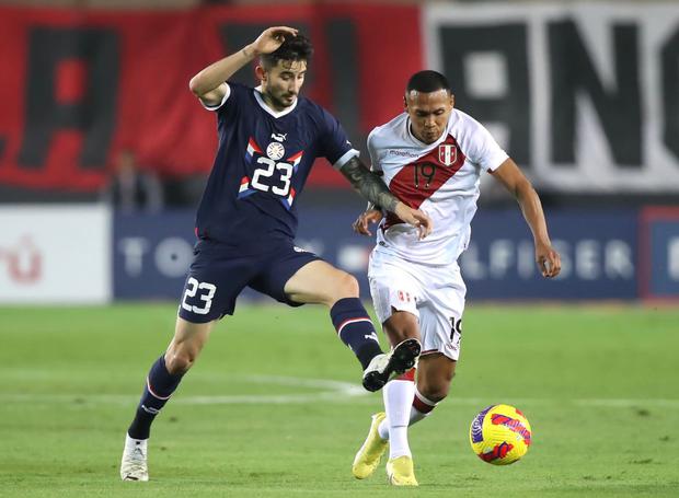 Bryan Reyna jugó 62 minutos frente a Paraguay. (Foto: FPF)