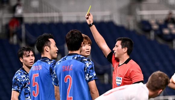 Kevin Ortega dirigió dos veces a la selección local. (Foto: AFP)