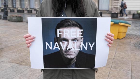 El opositor Alexéi Navalny fue envenenado en agosto pasado y pasó varios meses recuperándose en Alemania. Regresó hace algunas semanas a Moscú y permanece detenido. EFE