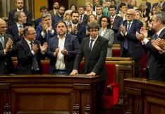 Cataluña: Puigdemont declara la independencia y la suspende para dialogar
