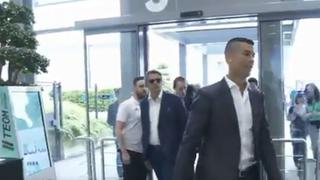 Cristiano Ronaldo entonó cántico de la Juventus antes de ser presentado en el club italiano [VIDEO]