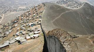 TC publica sentencia que ordena derribar muro entre La Molina y VMT