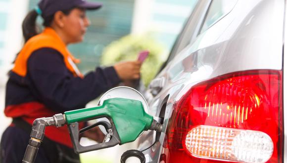 A continuación, te contamos todos los detalles acerca de los tipos de combustibles que se venderán a partir del 1 de julio.  (Foto: Andina)
