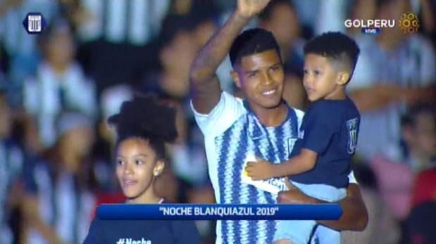 Alianza Lima vs. Barcelona: Wilder Cartagena fue uno de los más ovacionados en Matute en la Noche Blanquiazul. | Foto: Captura