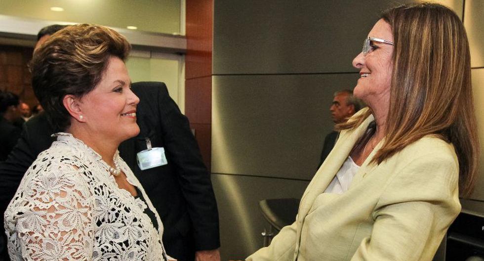 Rousseff y la presidenta de Petrobras. (Foto: Blog do Planalto)