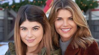 "Tres por tres": mira el sorprendente parecido de Lori Loughlin con su hija Bella