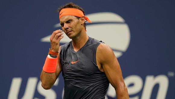 Rafael Nadal estático: el español se quedó mirando el magnífico globito que le lanzó Dominic Thiem. (Video: ESPN/Foto:AFP)