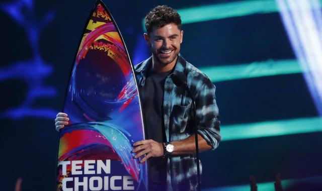 Zac Efron en los Teen Choice Awards 2018 (Foto: Reuters)
