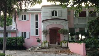 Demolerán mansión de Pablo Escobar en Miami para buscar dinero