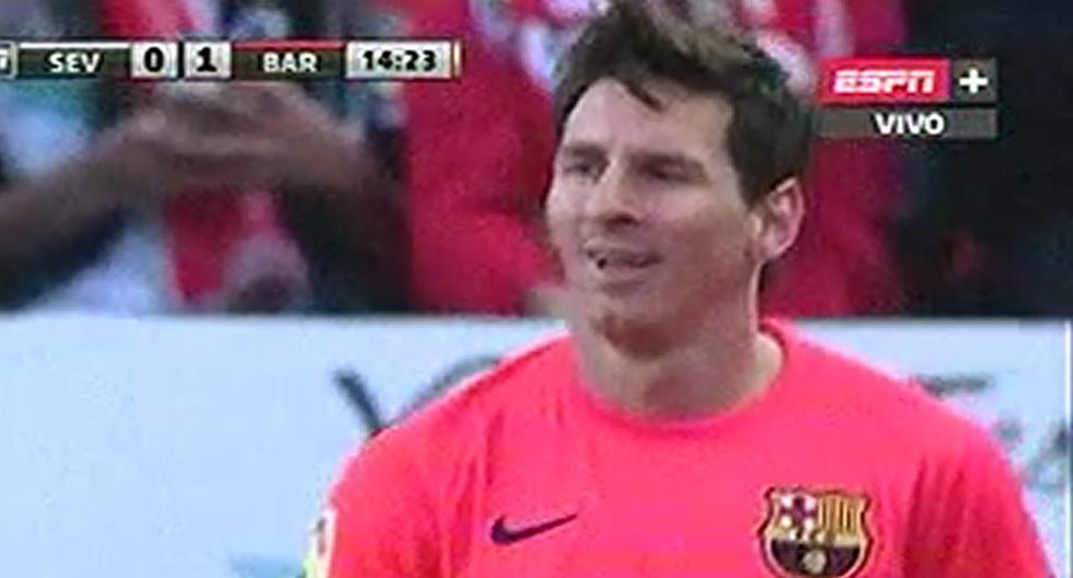 La \'Pulga\' Messi agradeció el espacio regalado para marcar el primero. (Foto: Captura)