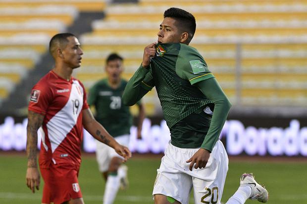 With a goal from Ramio Vaca, Bolivia beat Peru 1-0 in La Paz on date 5 of the Qualifiers.  (Photo: AFP)